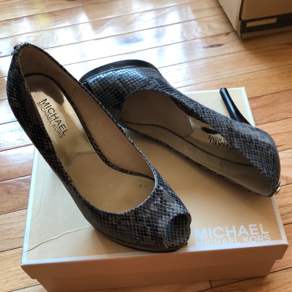 MK Peeptoes
